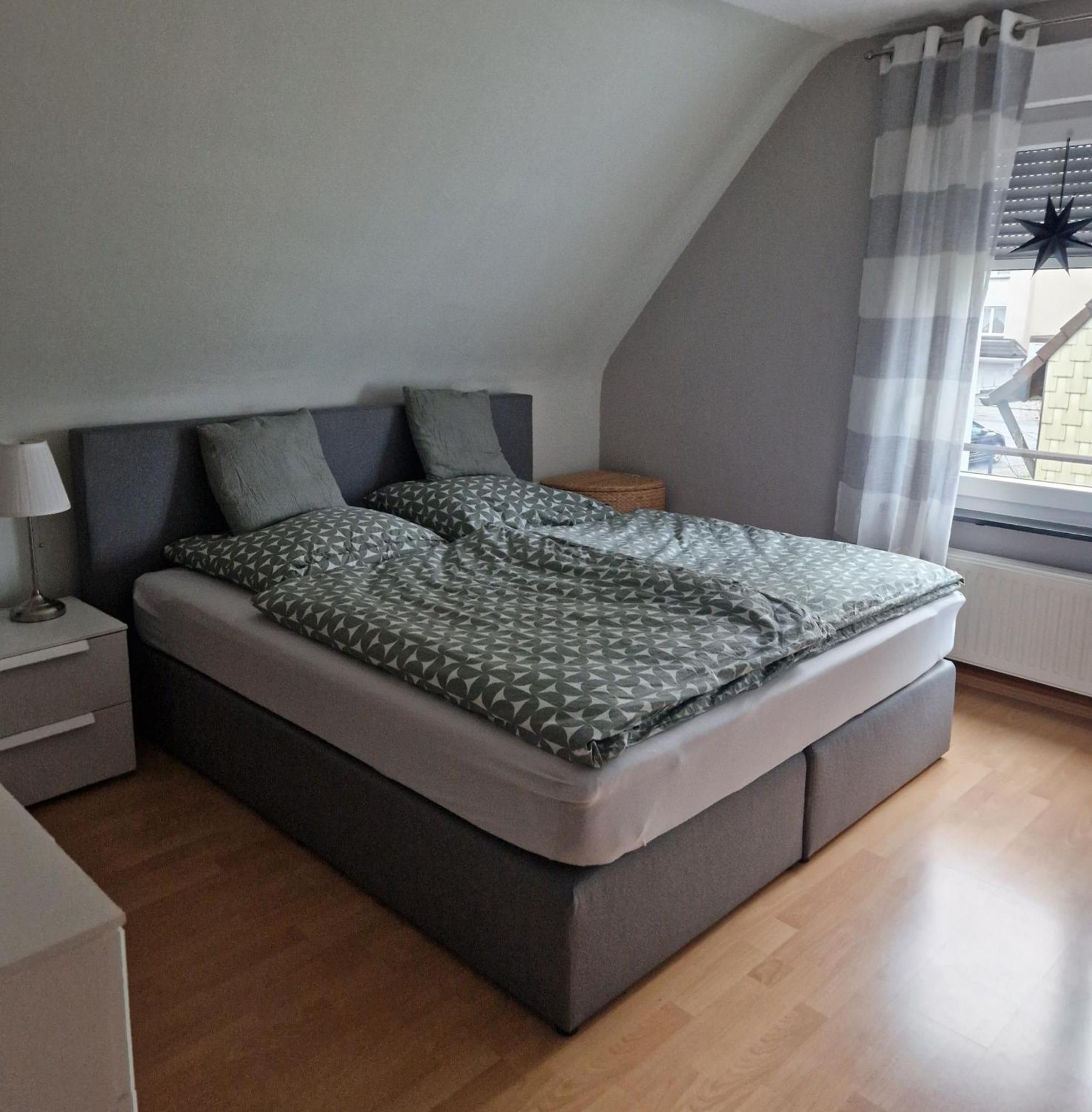 Ruhrpottbude - Private Ferienwohnung Im Herzen Des Ruhrgebiets Bochum Exterior foto